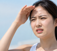 Kem chống nắng nâng tone xuống màu sau vài giờ là do kem bị “oxy hóa”?